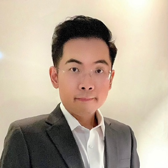 Athikom Kanchanavibhu, Vice President of Transformation, Zuelling Pharma