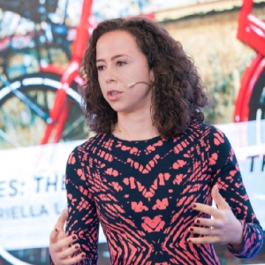 Gabriella Lambert, Client Engagement Director, cxpartners