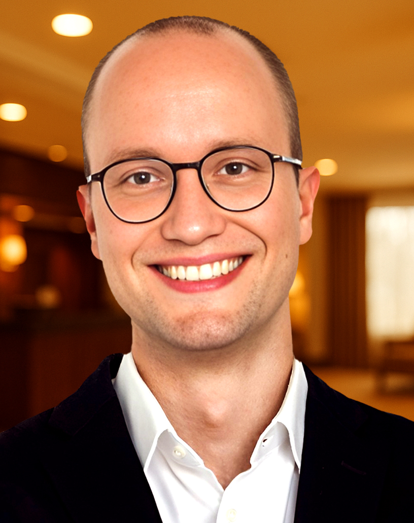Konstantin Toennesmann, Director - Data & Services, Mastercard