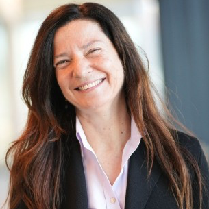Maria Ternezis, MD, COO, Group CIO, Standard Chartered Bank