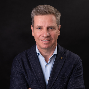 Stephan Ullmann, cfo, Repeat Group